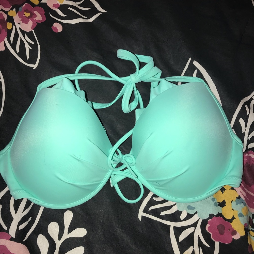 Victoria’s Secret seafoam green bikini top 36D